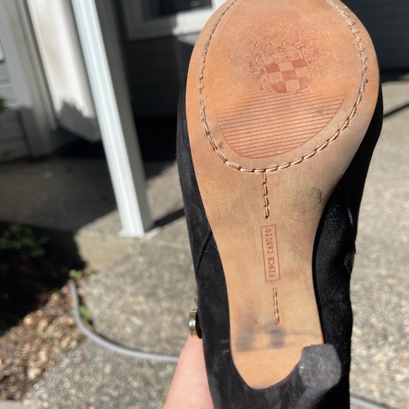 “Jardine” by Vince Camuto,    Double Buttons, Black, Size 8B/38 - Picture 5 of 6